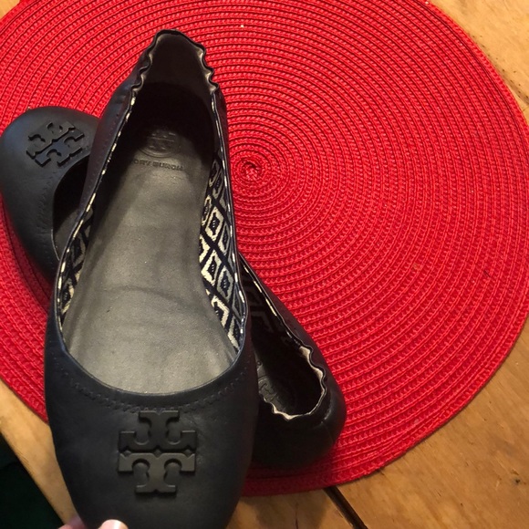 Tory Burch Navy Flats - Picture 4 of 4